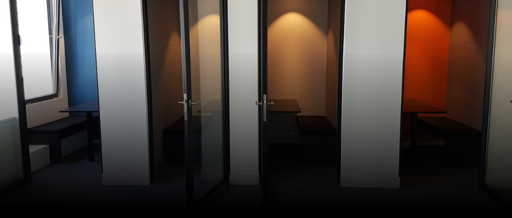 Kantoor opbouw, intake kamers